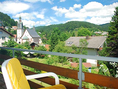 Wohnung Park: Balkon mit herrlichem Schwarzwaldblick